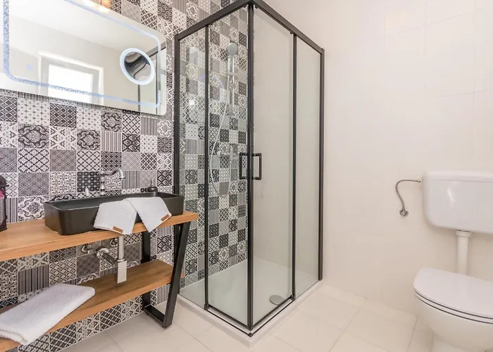 3 Bedroom Cozy In Дом отдыха *