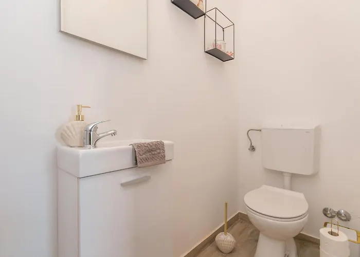 3 Bedroom Cozy In